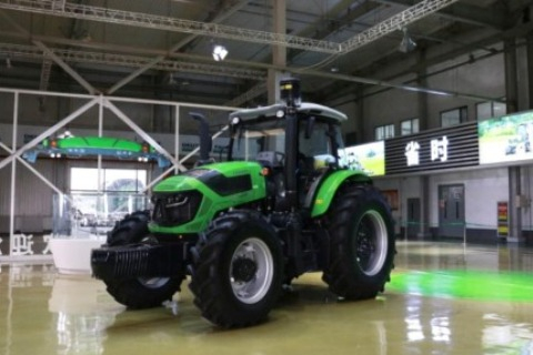 Трактор Deutz-Fahr CD2204