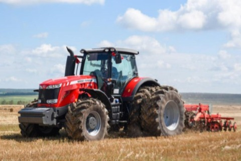 Трактор Massey Ferguson MF3204