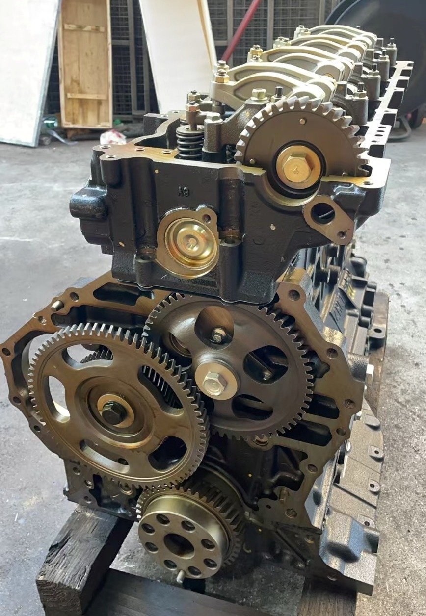 Двигатель Isuzu 4HK1 в комплектации Long block
