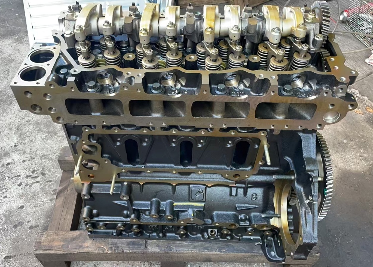 Двигатель Isuzu 4HK1 в комплектации Long block