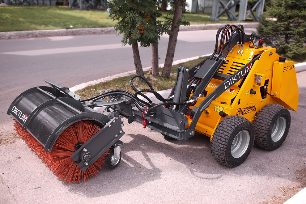 Мини погрузчик DIKTUM G700
