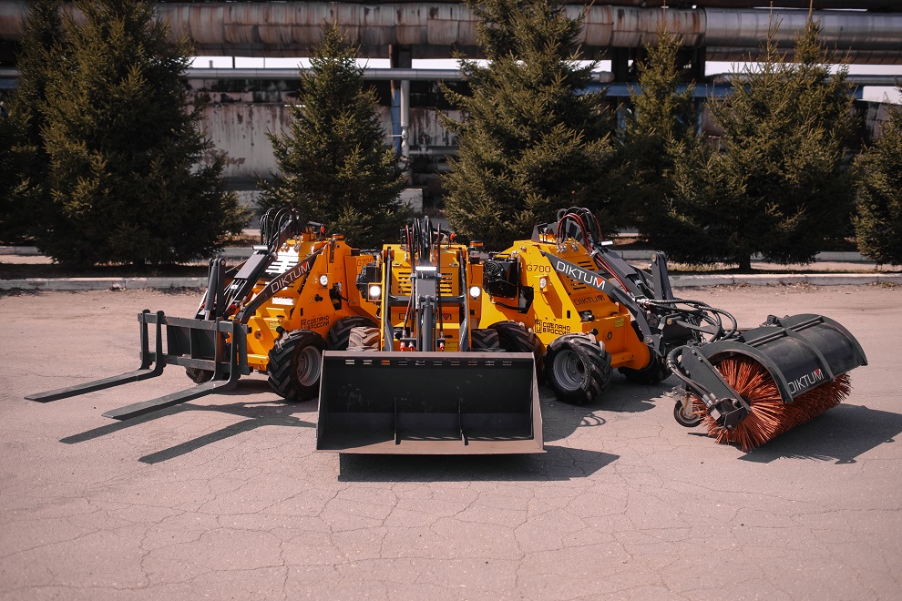 Мини погрузчик DIKTUM G700