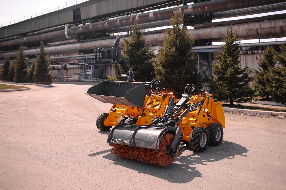 Мини погрузчик DIKTUM G700