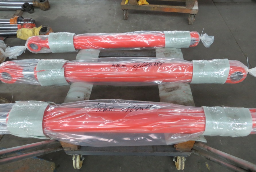 Гидроцилиндры экскаватора Hitachi EX1200