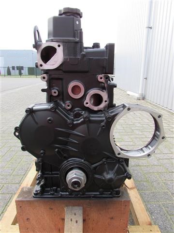 Двигатель в полной комплектации S6S-DT