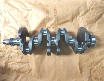 Коленвал Isuzu 10PD1, 10PC1, 10PE1