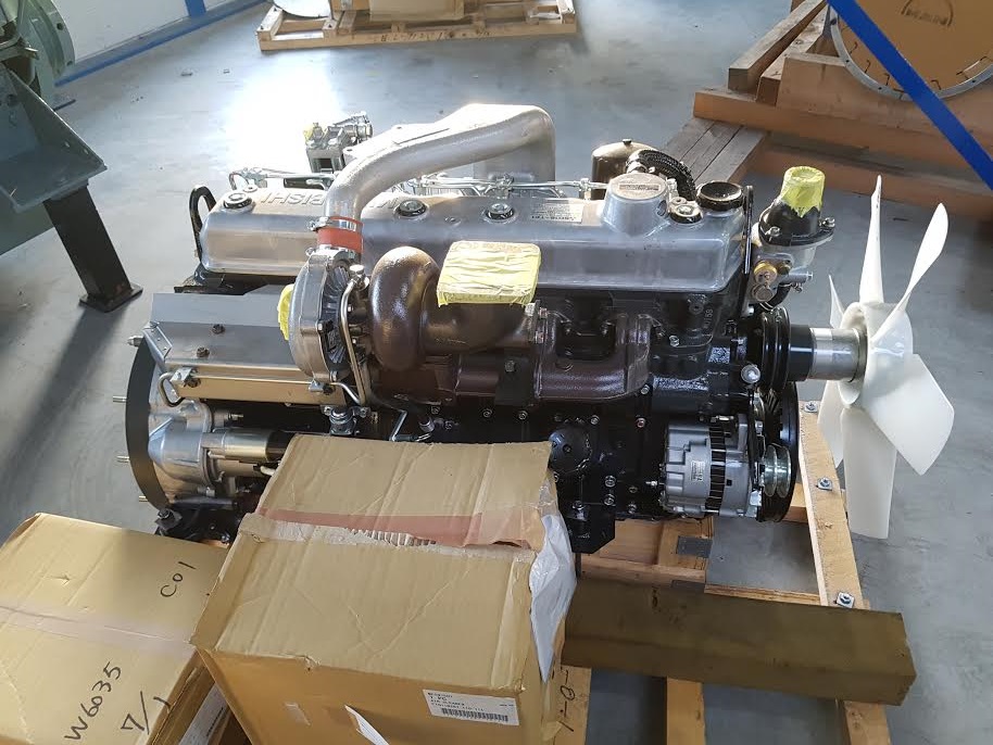 Двигатель в полной комплектации 6D16T