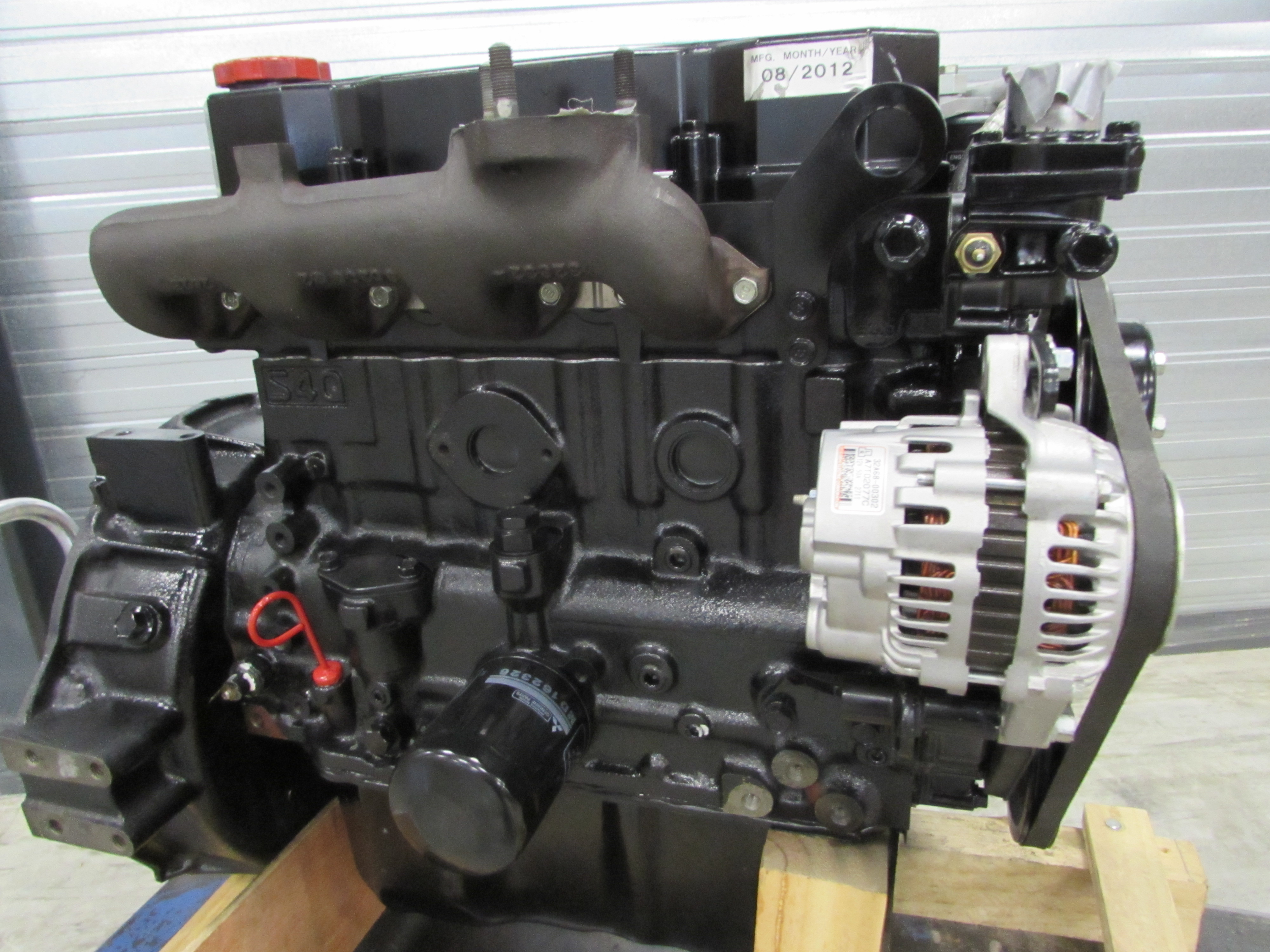 Двигатель в полной комплектации S4Q2